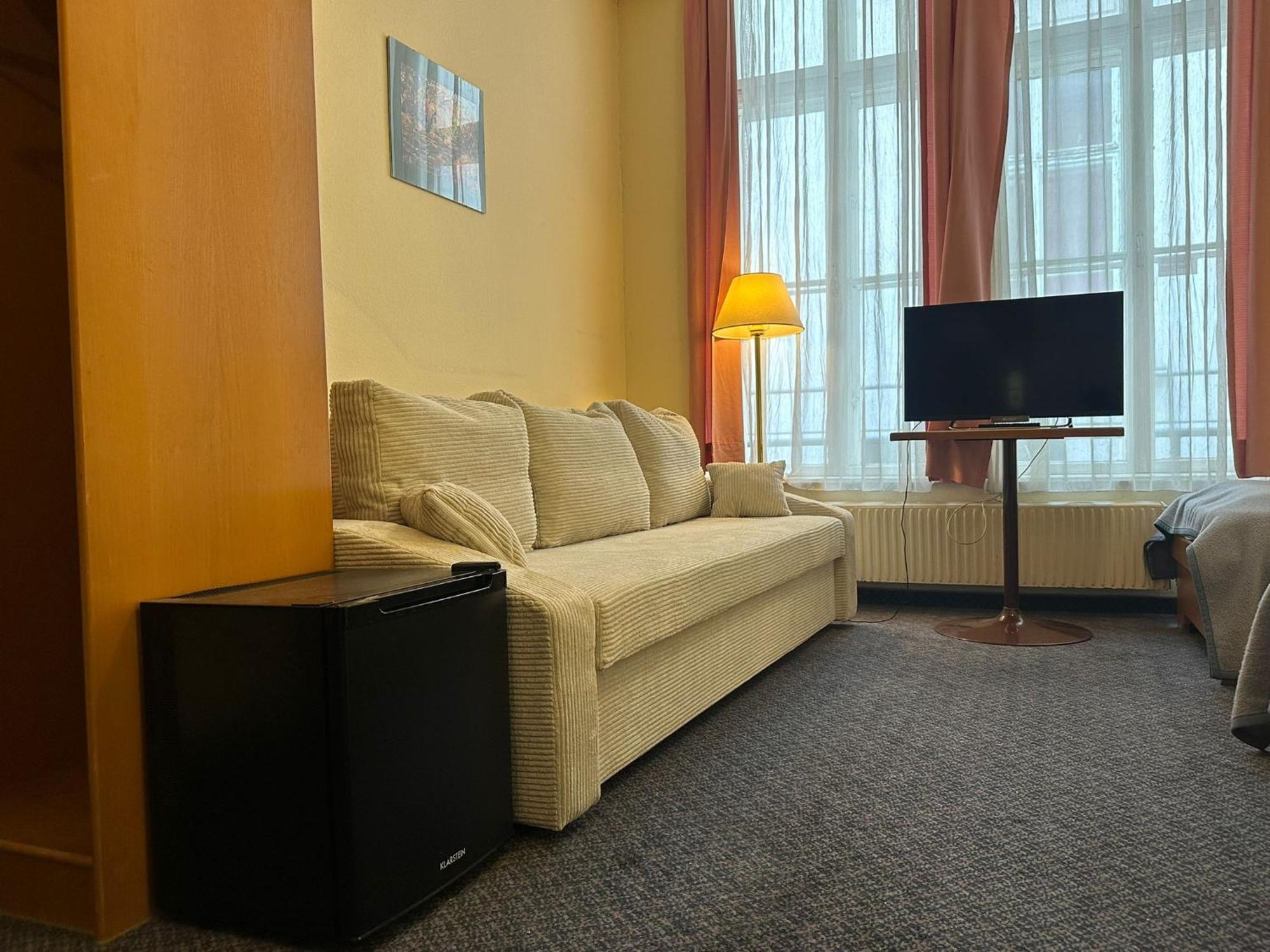 Very Central Apartments, 5 Min To City Center, No Reception Βιέννη Εξωτερικό φωτογραφία