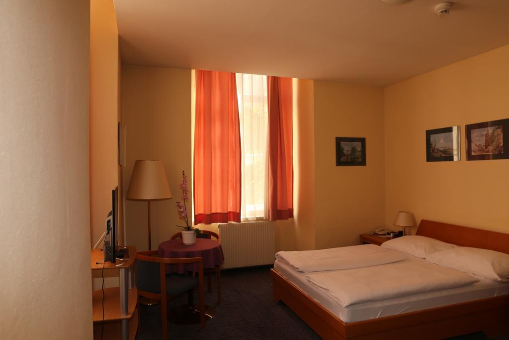 Very Central Apartments, 5 Min To City Center, No Reception Βιέννη Εξωτερικό φωτογραφία